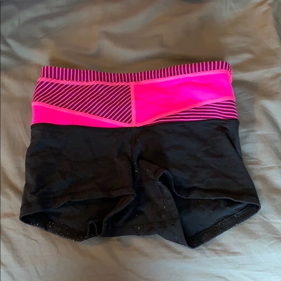 lululemon athletica Pants - lululemon shorts